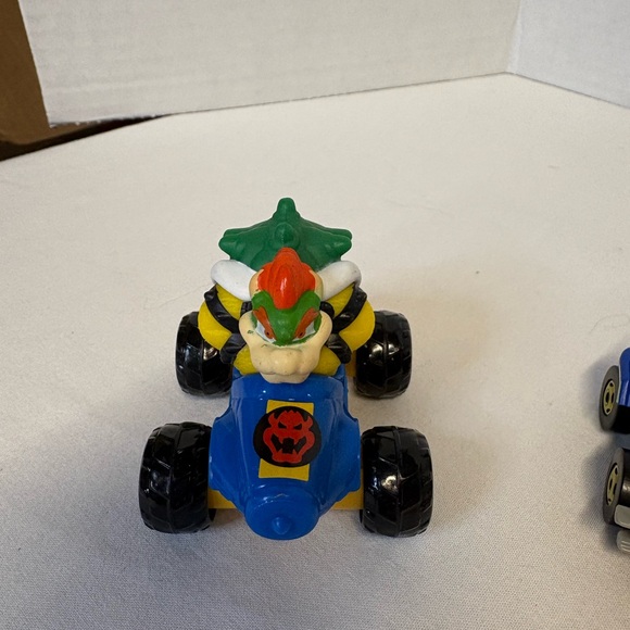 Mario Kart Toy Set of 4 - Picture 6 of 7